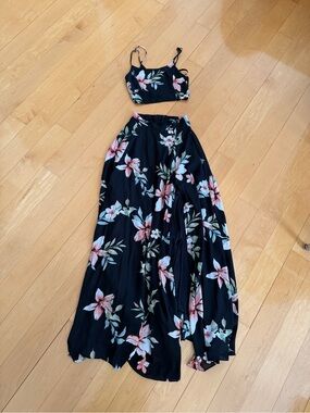 LULUS Floral Two-Piece Crop Top and Maxi Skirt Set